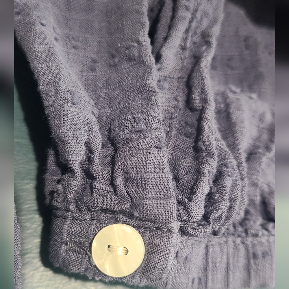 Universal Thread Goods Co. Top - Picture 4 of 6